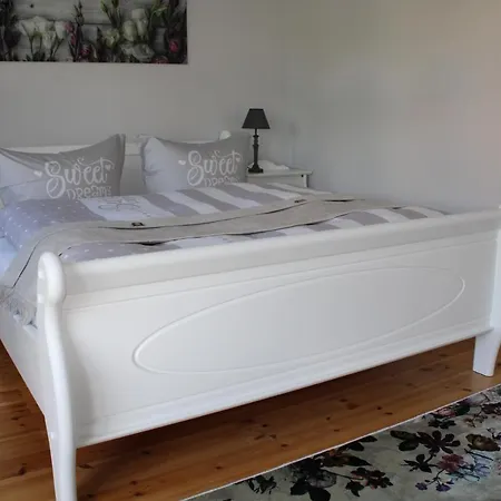 Haus Rosengarten ميديلهاغن