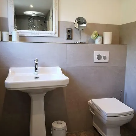 Haus Rosengarten * ميديلهاغن